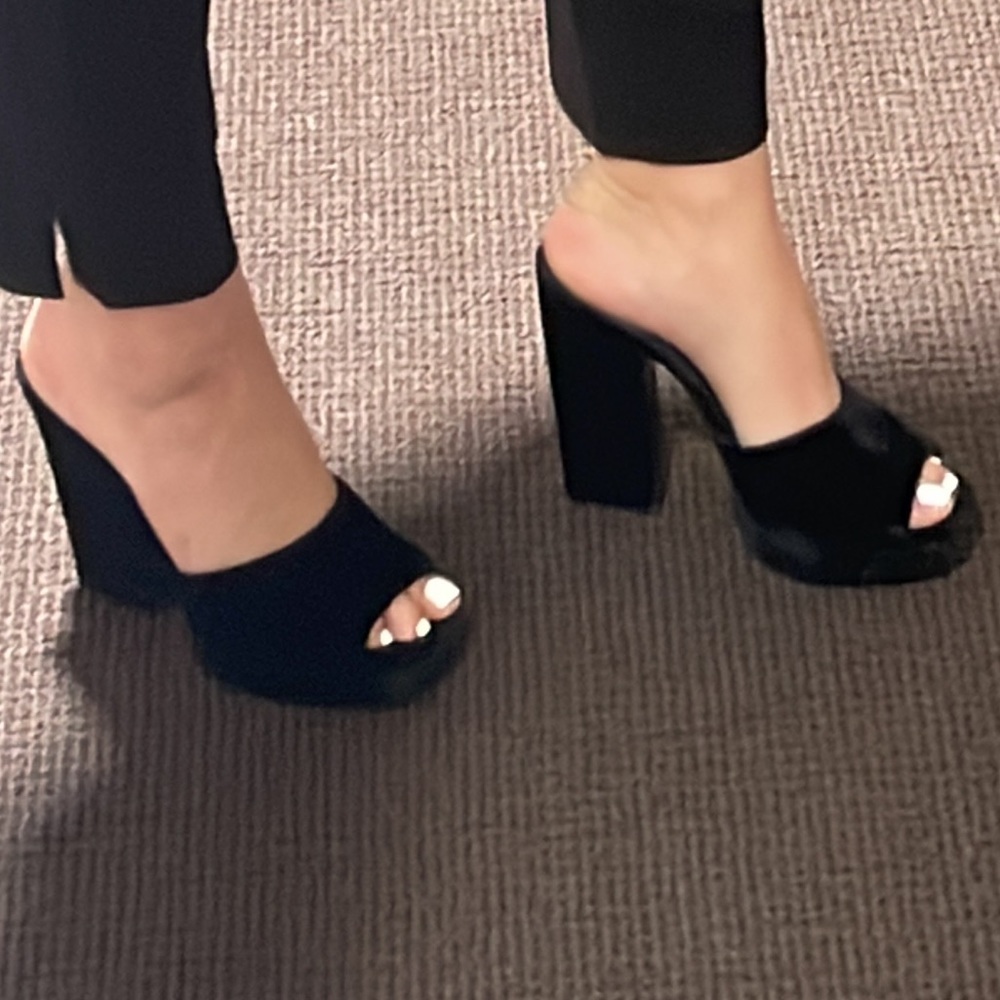 Saint Laurent velvet sandals size 6.5